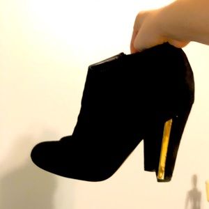 suede black boots